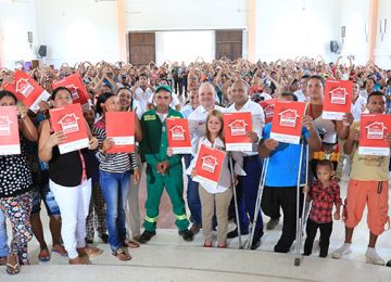 Mas de mil familias de Cordoba dejaron de vivir en la ilegalidad Elsa Noguera