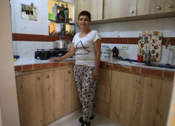 Beneficiaria del programa Casa Digna Vida Digna - Itagüí - Foto: archivo prensa (MVCT)