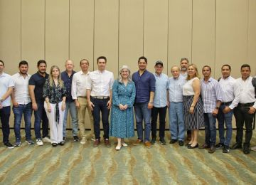 Reunión de la ministra Catalina Velasco en Montería con los alcaldes de Sincelejo y Montería, el presidente de Camacol y constructores de la región. Foto: Sharon Durán (MVCT)