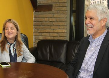 Ministra Noguera y Alcalde Penalosa analizan reactivacion de la vivienda en Bogota