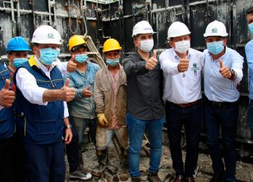 El Ministro de Vivienda explicó que las principales obras del acueducto están en un avance superior al 90 %. Foto: Prensa MVCT