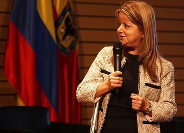 Minvivienda retara manana a los constructores de Bolivar