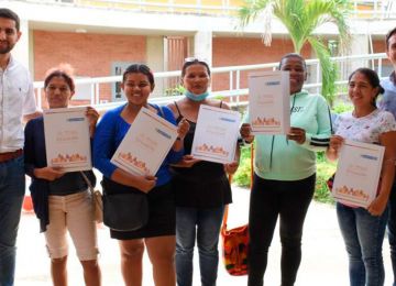 Beneficiarios de titulación de precios en Carmen de Bolívar. Foto: Cortesía alcaldía Carmen de Bolívar