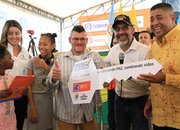 Gobierno Santos logro iniciar mas de 1,8 millones de soluciones de vivienda