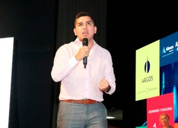 Gobierno Nacional entrego junto al FNA el primer credito hipotecario que financia hasta el 90 del valor del inmueble