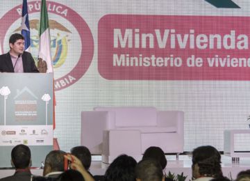 “Con las viviendas gratis demostramos que sí se puede construir con calidad para los más pobres”: Minvivienda