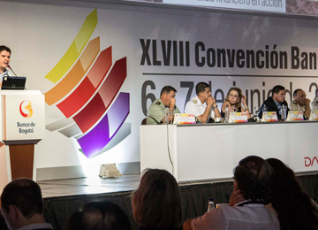 Ministro Henao Cardona destaca participación de la banca en políticas de vivienda en el país