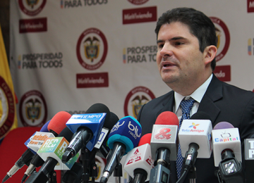 Minvivienda anuncia cinco medidas para controlar calidad en proyectos de vivienda