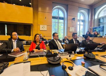 FOTOGRAFIA MINVIVIENDA EN LA ONU 1