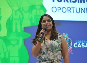 FOTOGRAFÍA MINISTRA (E) INTERVIENE EN LA CUMBRE DE GOBERNADORES