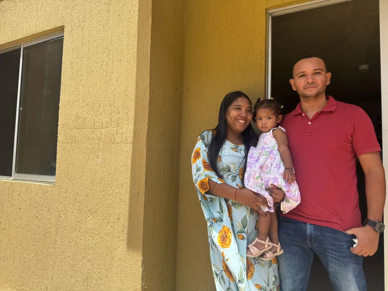 FOTOGRAFÍA BENEFICIARIOS DE APARTAMENTO VIPA EN RIOACHA