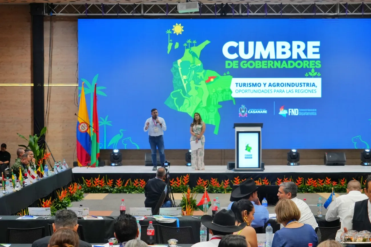 FOTOGRAFÍA AUDITORIO CUMBRE DE GOBERNADORES, YOPAL CASANARE
