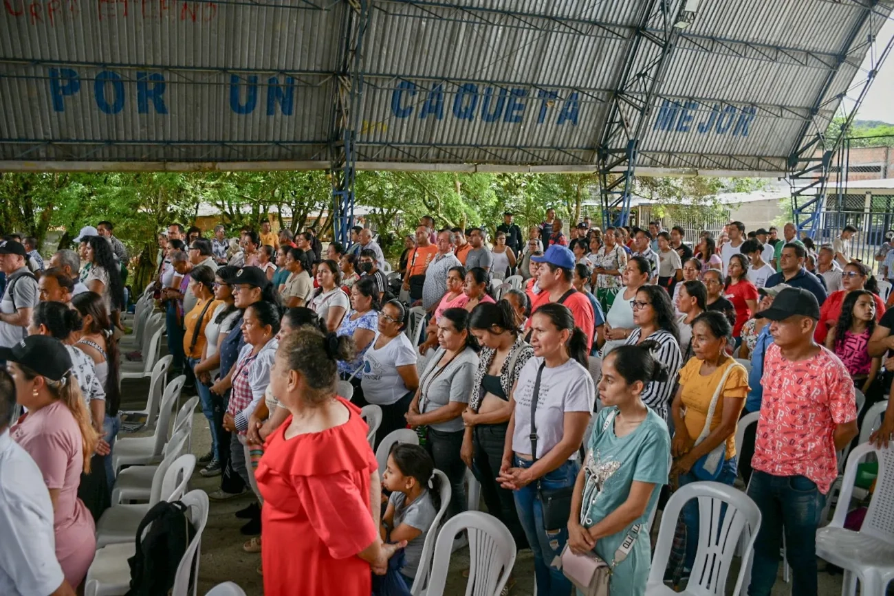 FOTOGRAFIA audiencia convocada por el representante a la Cámara Jhon Fredy Nuñez Ramos EN FLORENCIA, CAQUETA