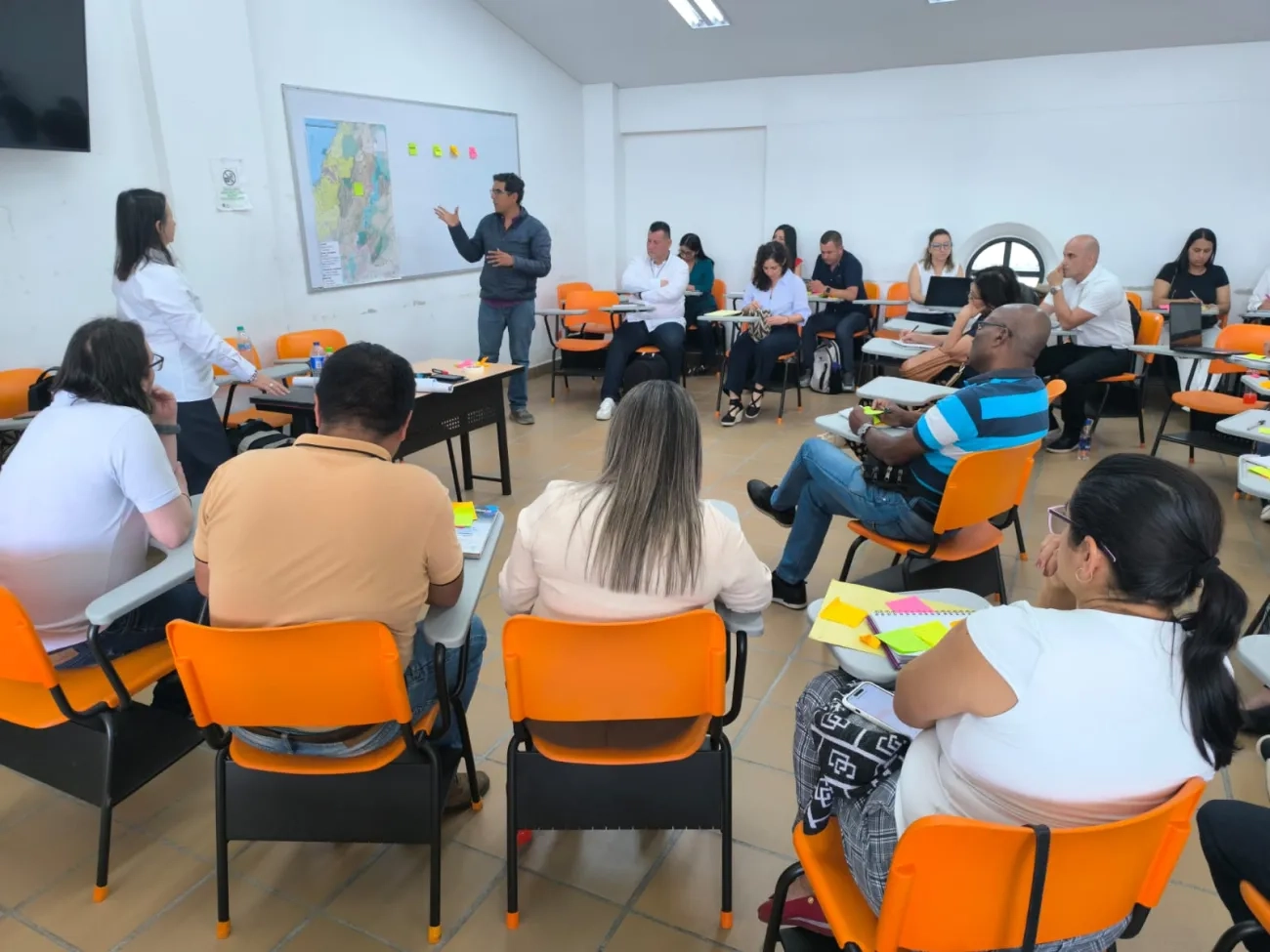FOTOGRAFÍA MINVIVIENDA EN DIALOGO DEPARTAMENTAL EN CAUCA, POPAYAN