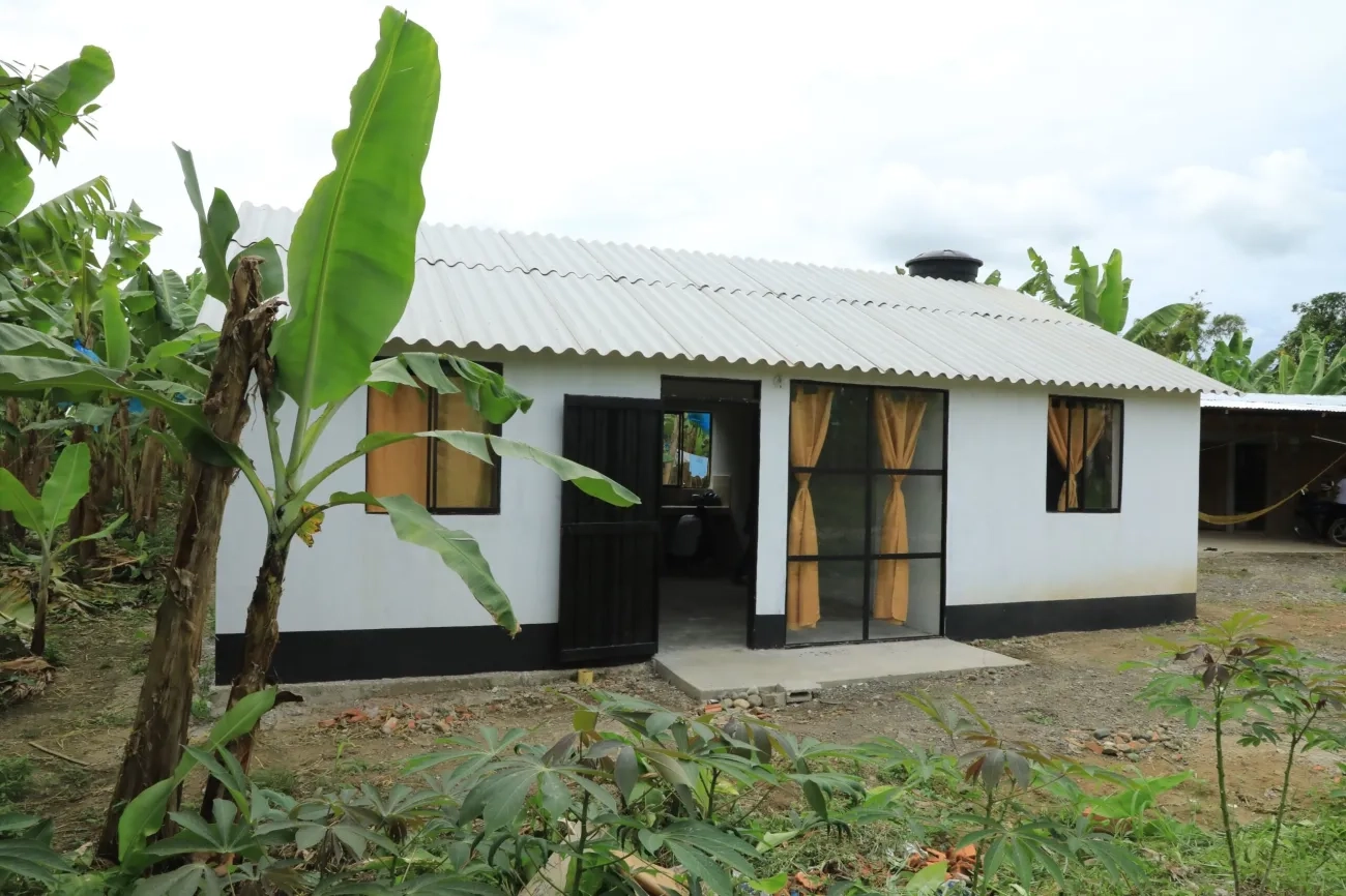 FOTOGRAFIA VIVIENDA RURAL APARTADO ANTIOQUIA