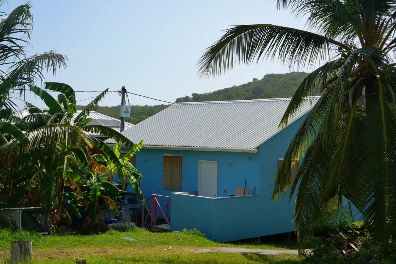 FOTOGRAFIA MINVIVIENDA ENTREGA DE PROYECTOS PARA BENEFISIARIOS EN SAN ANDRES, PROVIDENCIA Y SANTA CATALINA