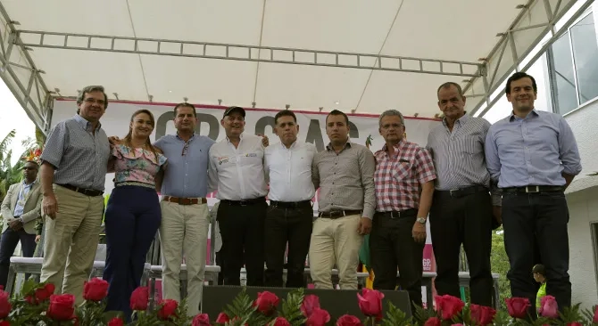 El Gobierno Nacional garantiza mas de 1000 viviendas gratuitas para los departamentos de Antioquia y Quindio