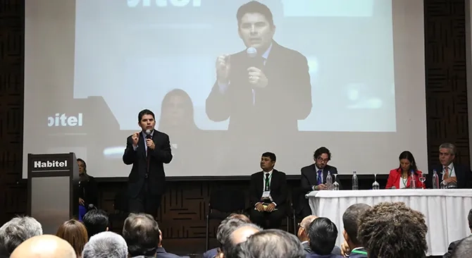 Tenemos 656 municipios con planes de emergencia y contingencia activados Ministro Henao Cardona