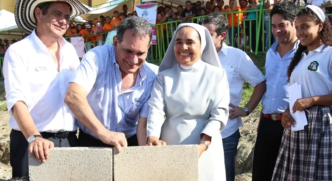 Empezo construccion del Megacolegio que atendera a 880 ninos del proyecto de gratuidad Altos de la Sabana en Sincelejo