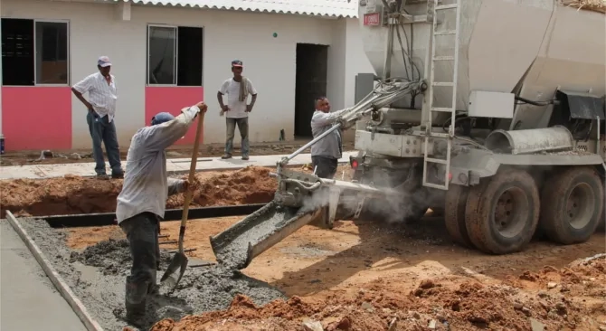 Producción de concreto premezclado creció 10,9% en agosto de 2015