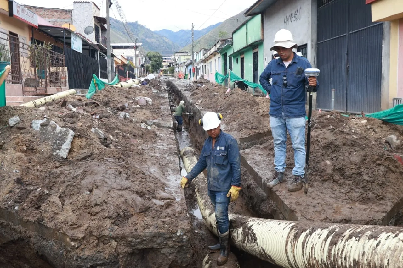 MINVNVIENDA HACE SEGUIMIENTO A OBRAS DE ALCANTARILLANDO EN LA PLATA, HUILA 01