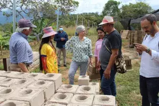 Entrega de primeras casas a familias campesinas en zona rural del departamento de Cesar. Foto: Dania Asprilla (MVCT)