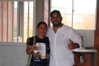 FOTOGRAFÍA ENTREGA DE VIVIENDAS A POBLACIÓN EN CONDICIÓN DE VULNERABILIDAD EN EL TOLIMA