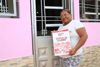 FOTOGRAFÍA ENTREGA TITULACIONES 