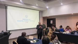 Fotografía durante acuerdo con la Comisión Segunda del Espacio Nacional de Consulta Previa.