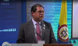FOTOGRAFIA MINVIVIENDA EN PANEL AMERIGOE 2025