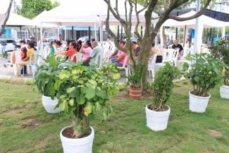FOTOGRAFÍA ENTREGA MEJOPie de foto: El componente ambiental prevalece, los diseños contemplaron la vegetación existente y la iluminación de los espacios públicos es con paneles solares.RAMIENTO BARRIOS EN MONTERIA 031