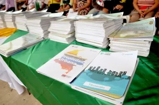 FOTOGRAFÍA TRANSFERENCIA DE TITULOS 02