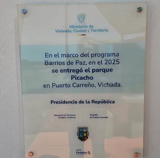FOTOGRAFÍA BARRIOS DE PAZ PUERTO CARREÑO 02