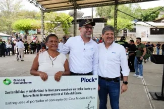 FOTOGRAFIA COMUNICADO GOBIERNO ENTREGA LA PRIMERA CASA PARA DAMNIFICADOS DEL TERREMOTO EN BUGA, VALLE DEL CAUCA 02