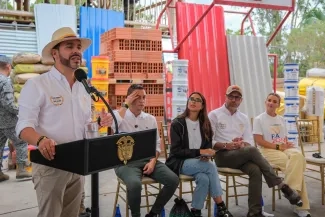 FOTOGRAFIA COMUNICADO ENTREGA DE PRIMERA VIVIENDA A DAMINIFICADA EN QUIMBAYA, QUINDIO 03