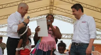 Gobierno Nacional entrego 500 viviendas gratis y anuncio inversiones en alcantarillado en Turbo Antioquia