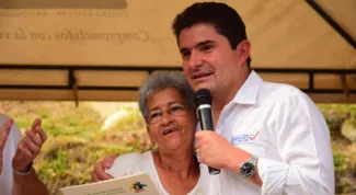 Le cumplimos a Santander y a su gente con las viviendas gratis prometidas Minvivienda