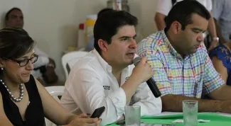 Nuevos acuerdos sobre inversiones para agua potable hizo hoy Minvivienda con la comunidad de Riohacha