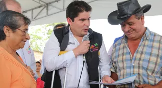Hoy vence el plazo para que desplazados de Bogota y 9 departamentos del pais se postulen en proyectos de viviendas ciento por ciento subsidiadas