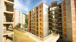 Minvivienda lidera esta semana 6 sorteos a través de los cuales 1.148 familias vulnerables de Medellín y Yolombó accederán a casas gratis