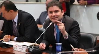 Votacion del proyecto de ley de vivienda segura en Comision Septima de la Cámara fue aplazada para manana