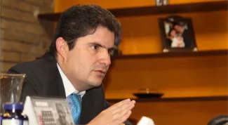 “Los desplazados tienen toda la razón, la política de vivienda de Gustavo Petro ha sido en contra de los más vulnerables”: Minvivienda