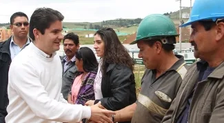 “Tener 1.252.000 colombianos trabajando en el sector de la construcción evidencia el buen momento que estamos atravesando”: Minvivienda
