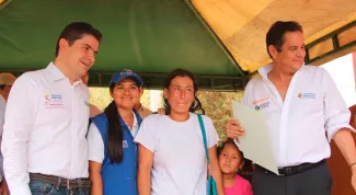 Con la entrega de 566 casas gratis Minvivienda le cumple con honestidad a Narino
