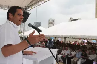 Maratónica jornada cumplió en la costa atlántica el ministro de Vivienda, Germán Vargas Lleras