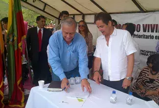 Millonario convenio para construcción de acueductos y alcantarillados firman Minvivienda y Findeter
