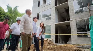 Ministro Henao Cardona inicia gira de la vivienda y el agua por Antioquia