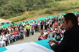 "Por buen camino avanza solución del problema de agua en Manizales" : Vargas Lleras