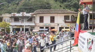 Vargas Lleras continúa cumpliendo con sus tareas de Ministro antes de dejar el cargo a final de la semana