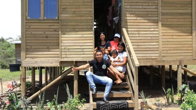 FOTOGRAFIA COMUNICADO VIVIENDA RURAL LA CHORRERA, AMAZONAS 01